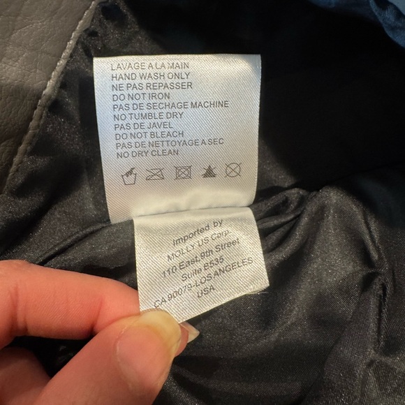 Molly Bracken Gray Women's Skirt with Belt NWOT - Picture 5 of 6